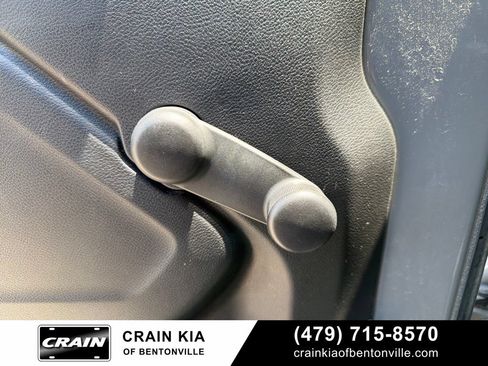 Used 2023 Jeep Gladiator Sport AWD/4WD image 13