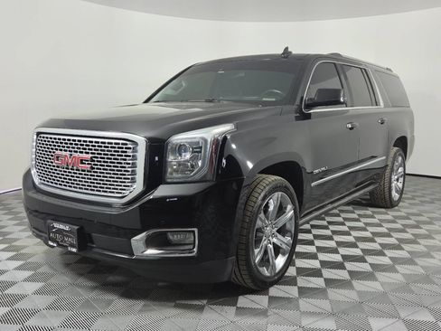 Used 2016 GMC Yukon XL Denali w/ Open Road Package AWD/4WD image 3