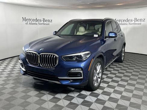 Used 2019 BMW X5 xDrive40i w/ Premium Package 2 AWD/4WD image 3
