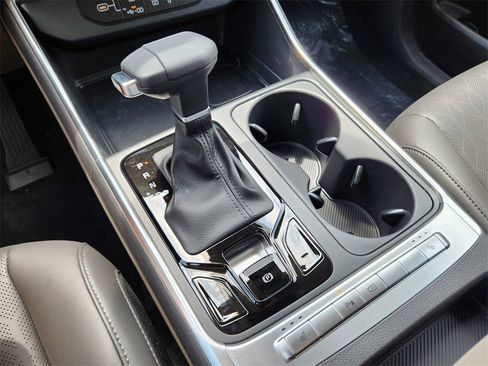 New 2026 Kia Carnival EX image 13