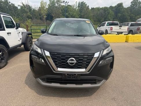 Used 2022 Nissan Rogue S AWD/4WD image 2