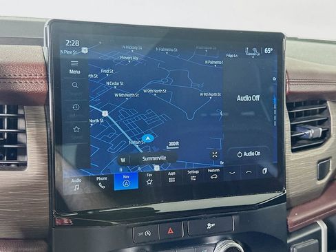 Used 2024 Ford Expedition Limited image 27