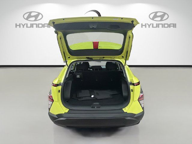 Certified 2025 Hyundai Kona SE FWD image 25