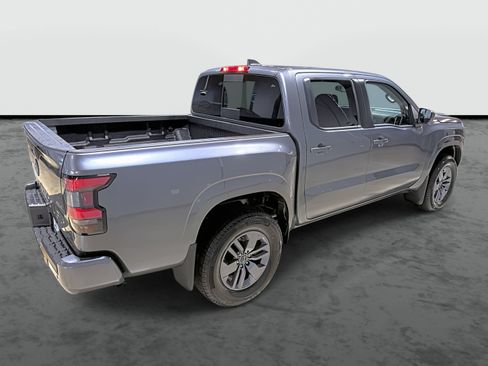 New 2026 Nissan Frontier SV w/ All-Weather Content Package AWD/4WD image 4