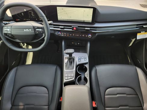 New 2026 Kia Sportage SX FWD image 19