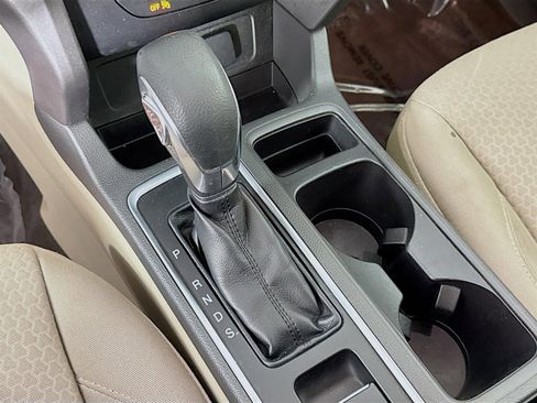 Used 2018 Ford Escape SE image 19