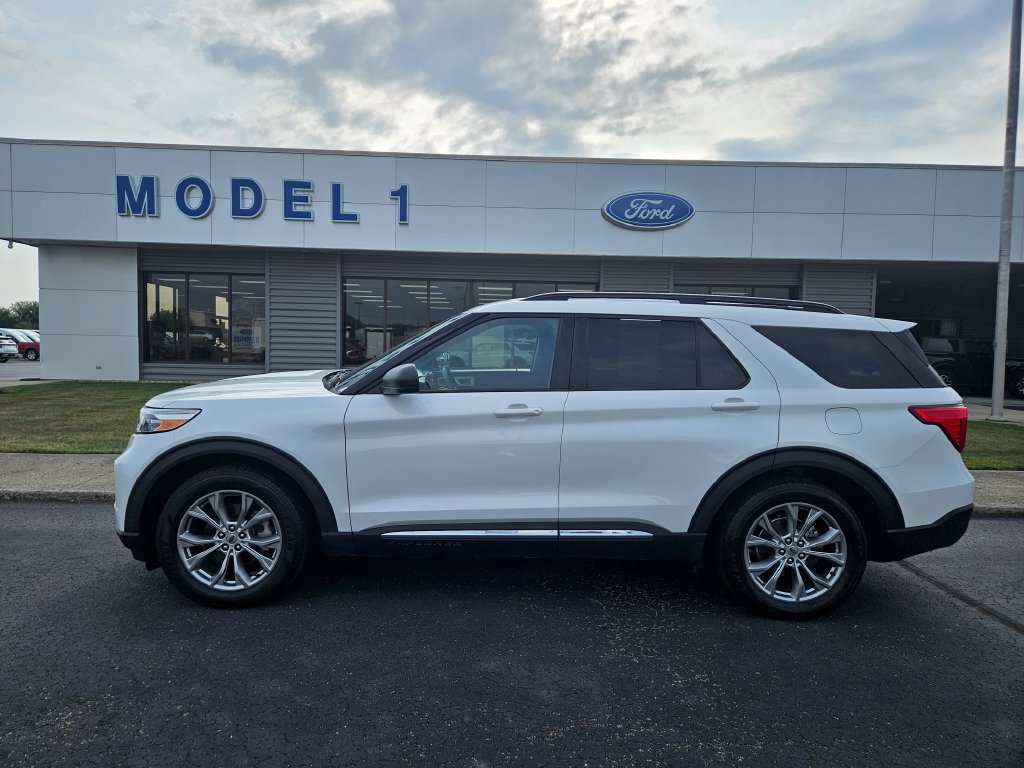 Used 2021 Ford Explorer XLT w/ Equipment Group 202A RWD image 1