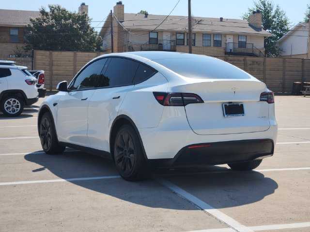Used 2025 Tesla Model Y Long Range AWD/4WD image 3