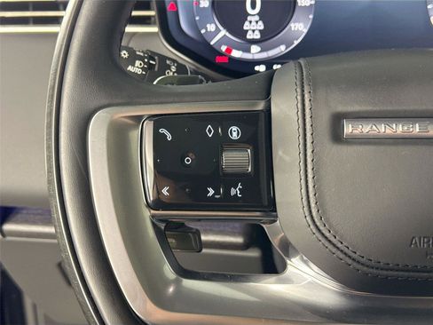Used 2025 Land Rover Range Rover Long Wheelbase SE AWD/4WD image 17