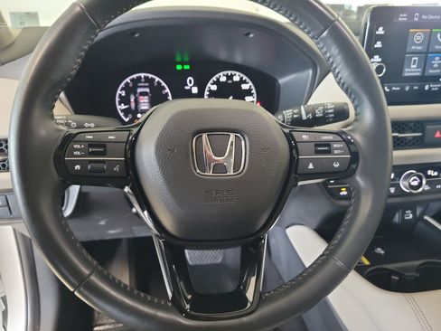 Used 2023 Honda HR-V EX-L image 28