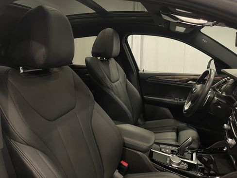 Used 2021 BMW X4 xDrive30i w/ Convenience Package image 16