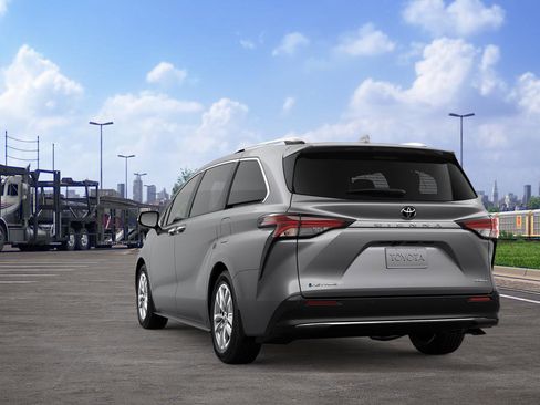 New 2026 Toyota Sienna Limited image 9