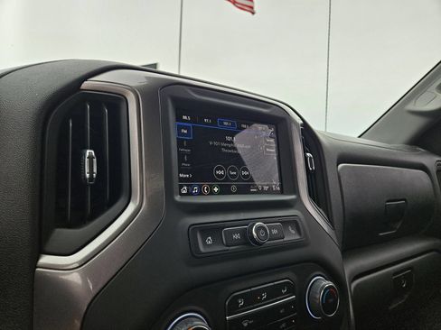 Used 2025 Chevrolet Silverado 1500 W/T w/ Trailering Package AWD/4WD image 17