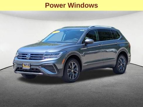 Used 2022 Volkswagen Tiguan SE AWD/4WD image 10