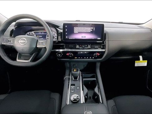 New 2026 Nissan Pathfinder SV image 2