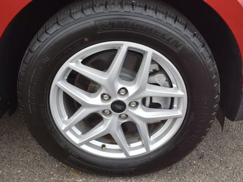 Used 2024 Ford Edge SEL w/ Convenience Package image 47