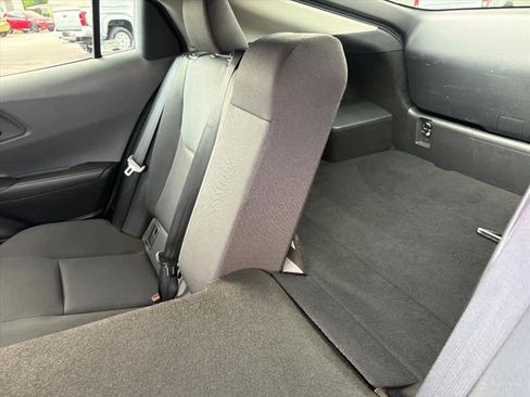 Used 2024 Toyota Prius LE FWD image 8