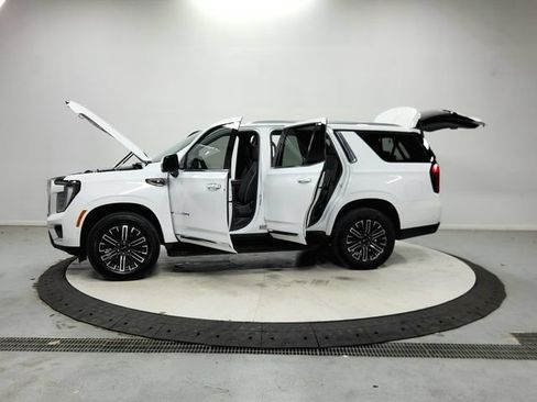 Used 2025 GMC Yukon Elevation RWD image 13