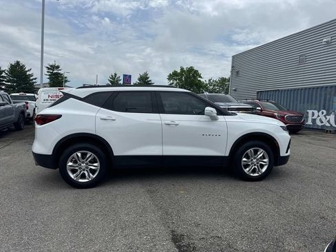 Used 2020 Chevrolet Blazer LT FWD image 3