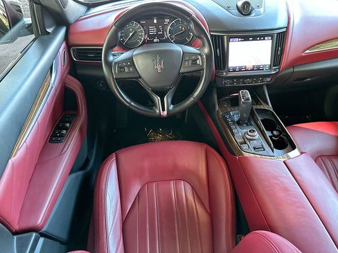 Used 2022 Maserati Levante Modena image 23