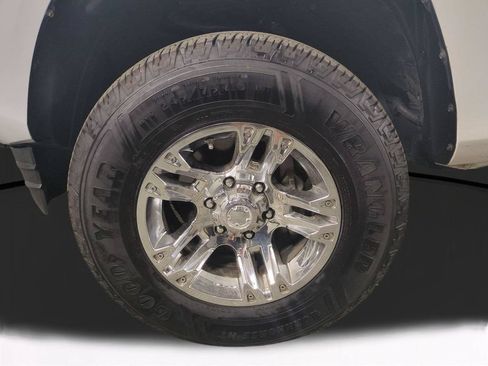 Used 2022 Toyota Tacoma SR AWD/4WD image 11