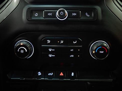 Used 2021 Chevrolet Silverado 1500 Custom Trail Boss AWD/4WD image 18