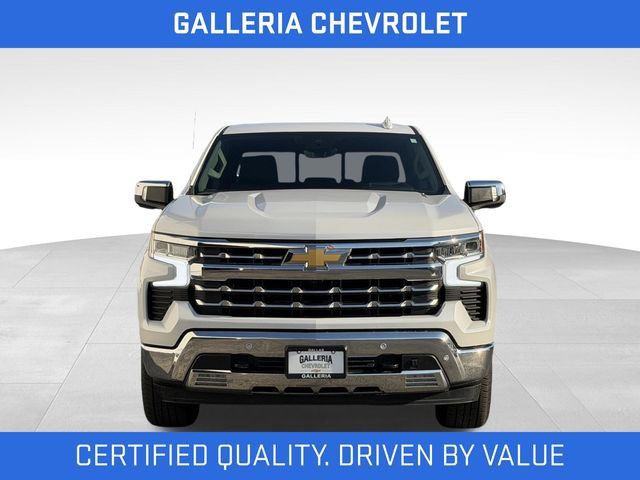 Used 2025 Chevrolet Silverado 1500 LTZ w/ Technology Package AWD/4WD image 3