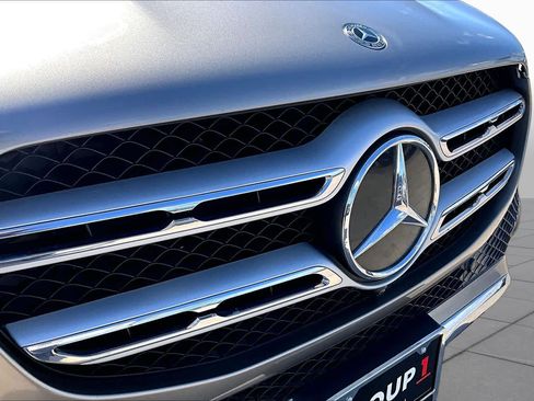 Used 2020 Mercedes-Benz GLE 350 w/ Premium Package image 30