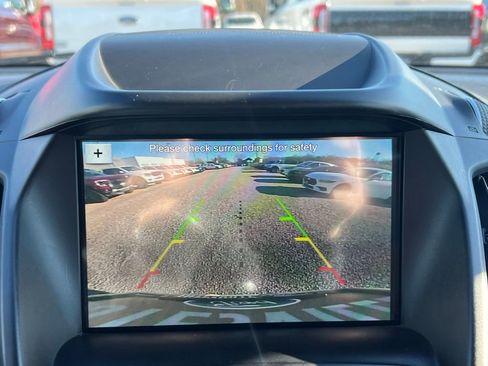 Used 2019 Ford Escape SE image 28