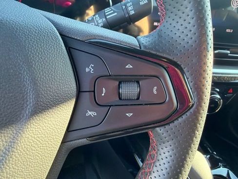Used 2026 Chevrolet Trax RS w/ Sunroof Package FWD image 20