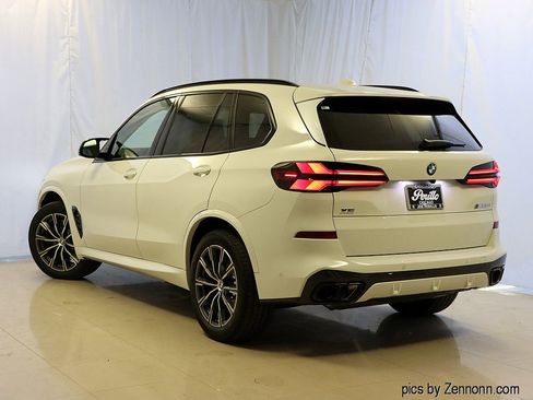 New 2026 BMW X5 M60i image 9