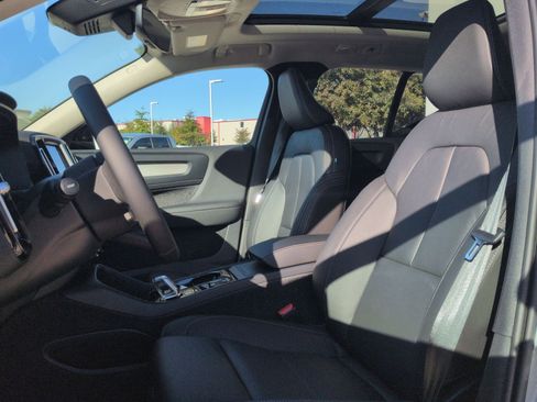 New 2026 Volvo XC40 B5 Plus w/ Protection Package Premier image 13