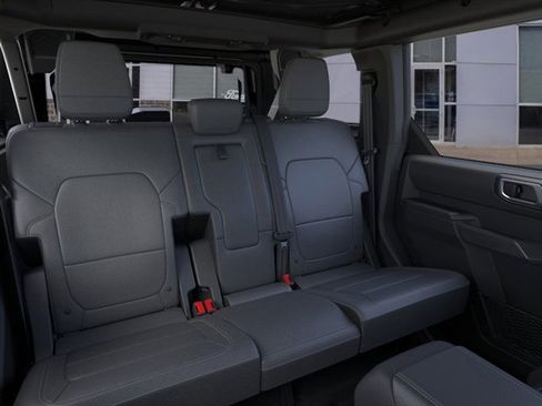 New 2025 Ford Bronco Badlands image 11