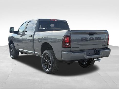 New 2026 RAM 2500 Big Horn AWD/4WD image 4