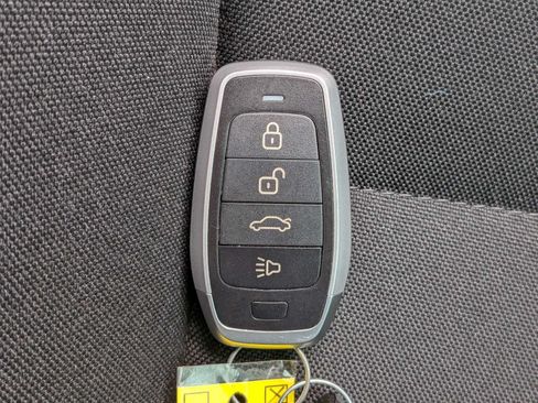 Used 2025 Honda Civic Sport image 29