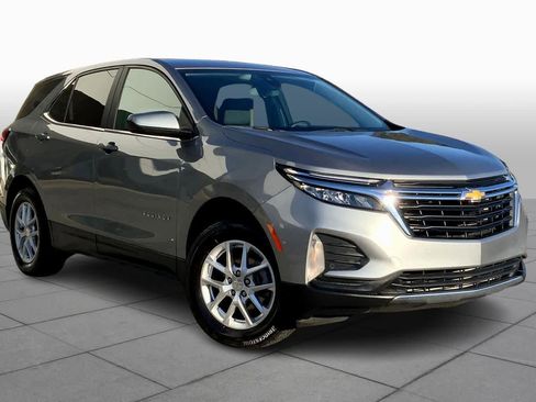 Used 2024 Chevrolet Equinox LT image 2