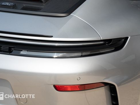 Used 2026 Porsche 911 GT3 RWD image 19