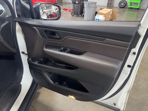 Used 2020 Honda Odyssey EX-L image 18