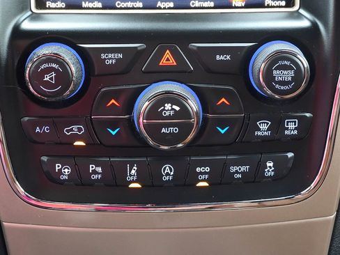 Used 2017 Jeep Grand Cherokee Summit w/ Platinum Series Group AWD/4WD image 19
