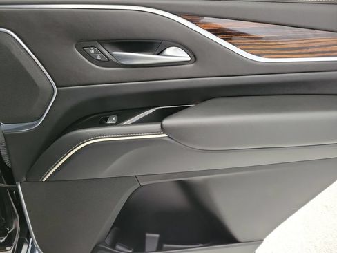 Certified 2023 Cadillac Escalade Premium Luxury AWD/4WD image 25
