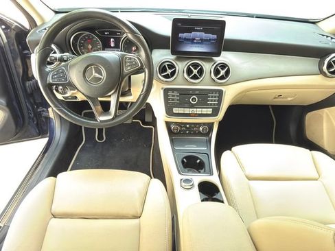 Used 2018 Mercedes-Benz GLA 250 image 11