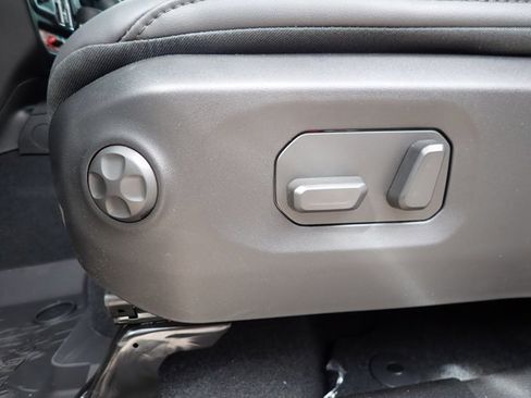 New 2026 Jeep Gladiator Rubicon AWD/4WD image 11