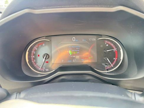 Used 2021 Toyota RAV4 TRD Off-Road w/ TRD Off-Road Weather Package AWD/4WD image 15