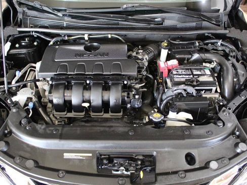 Used 2019 Nissan Sentra SV w/ Special Edition Package FWD image 10