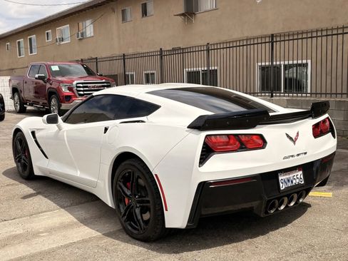 Used 2016 Chevrolet Corvette Stingray Coupe RWD image 2