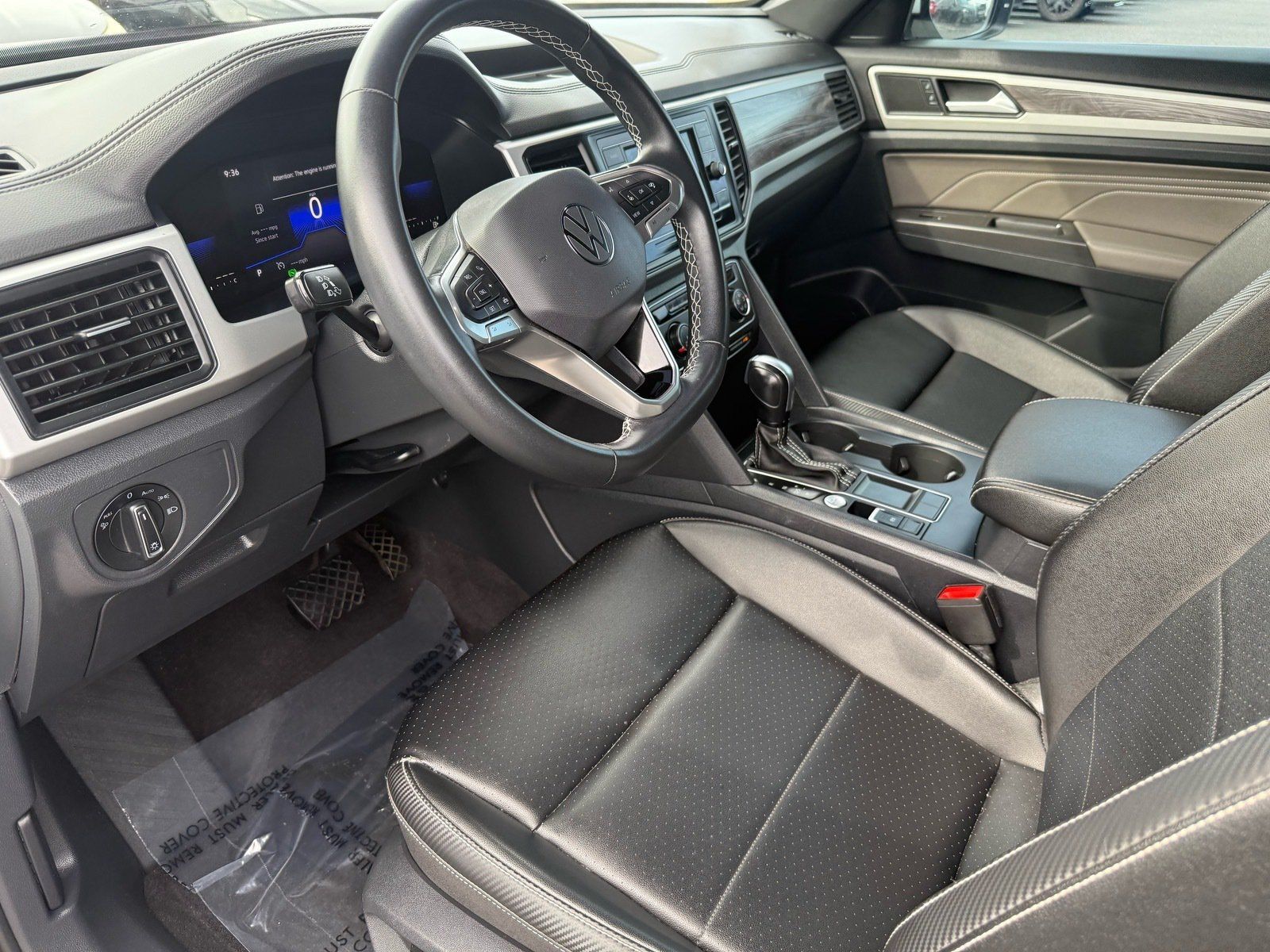 Used 2022 Volkswagen Atlas Cross Sport SE FWD image 12