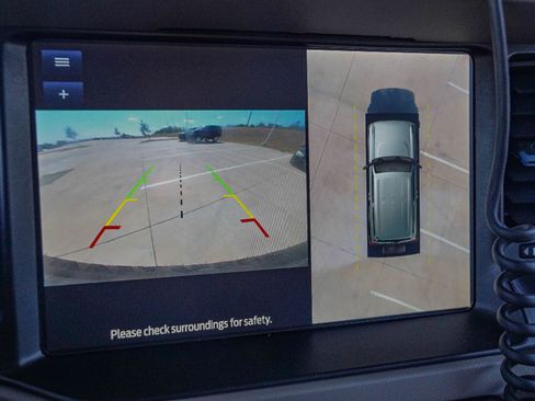 Used 2023 Ford Bronco Wildtrak image 16