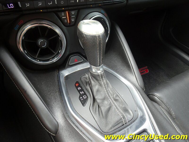 Used 2016 Chevrolet Camaro SS RWD image 21