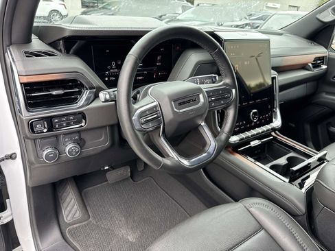 Used 2025 GMC Yukon Denali image 22