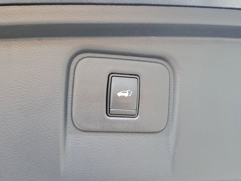 Used 2020 Nissan Murano SL w/ Cargo Package FWD image 11